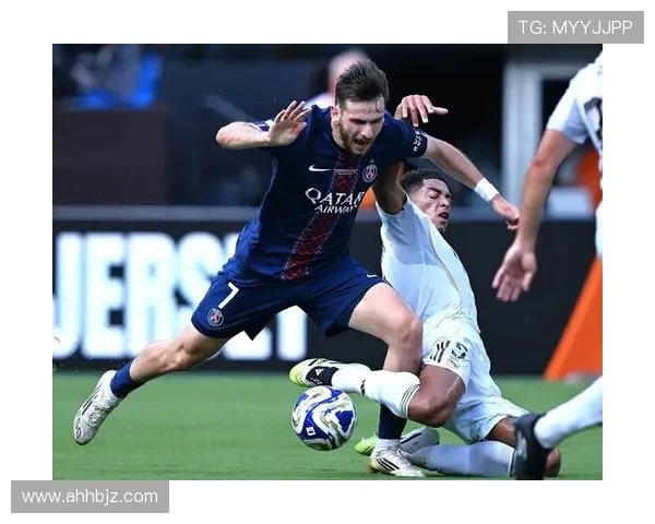 法甲球迷组织文化探索:支持者如何影响比赛氛围? 法甲球迷组织文化探索:支持者如何影响比赛氛围?