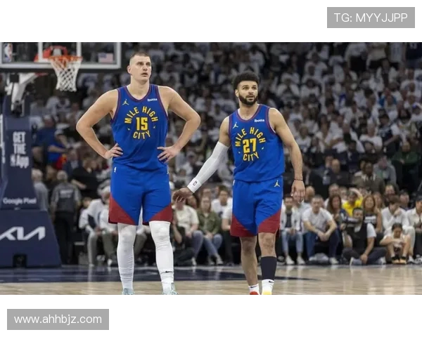 掘金正统首发阵容亮相仅五分钟穆雷意外受伤再遭打击